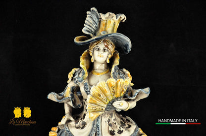 Dama Lumiera in Ceramica di Caltagirone antichizzata